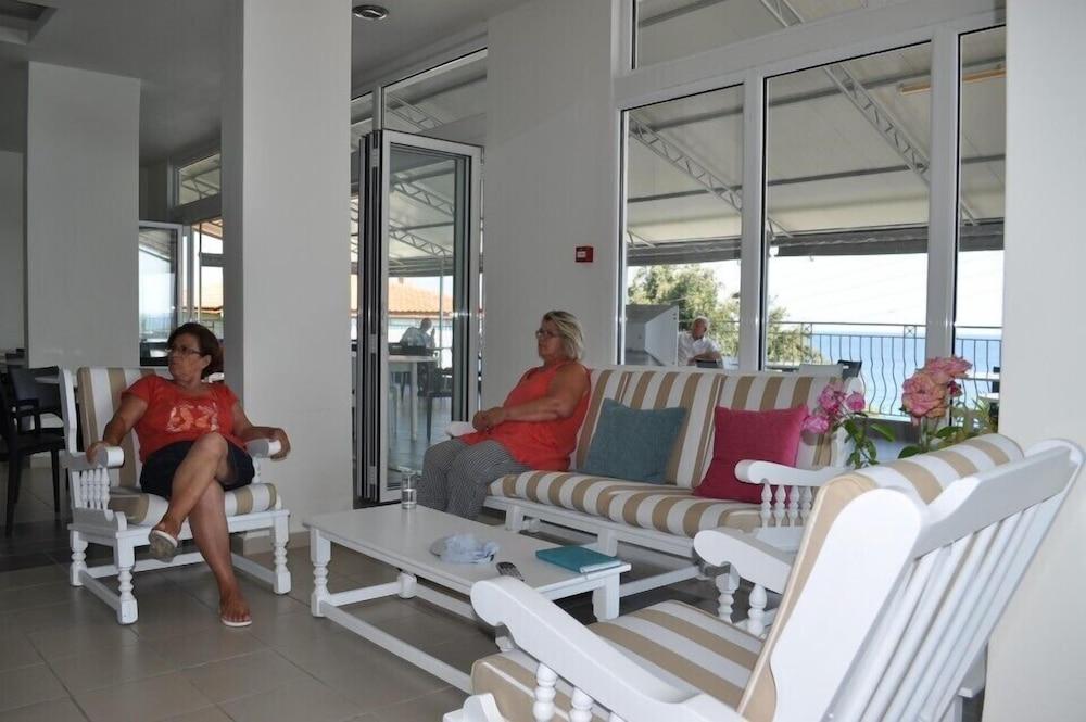 Hotel Alkyonis Platamonas Exterior photo